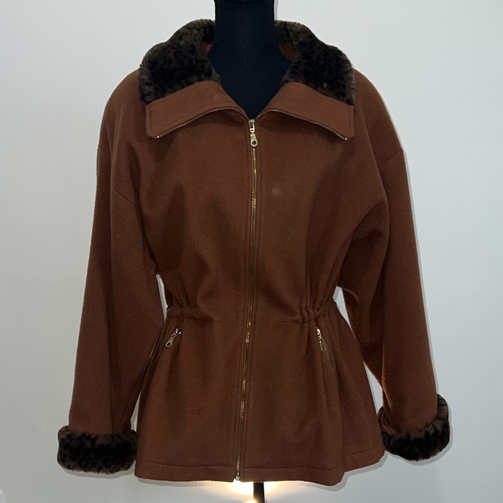 Vintage Wool Women's Jacket with Faux Leopard Fur Trim - Picture 2 of 6